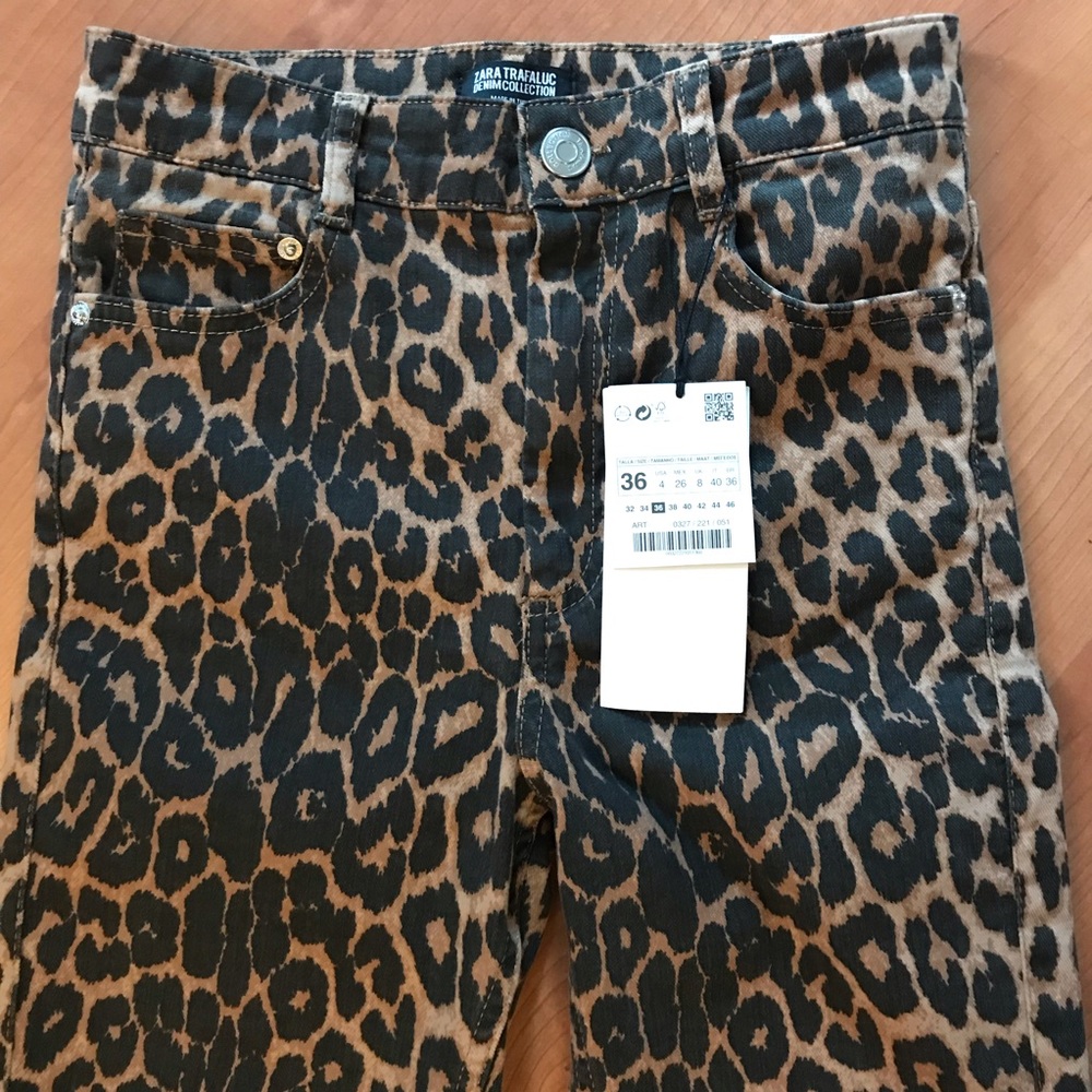 NWT. ZARA Leopard Print Jeans. - Picture 4 of 8